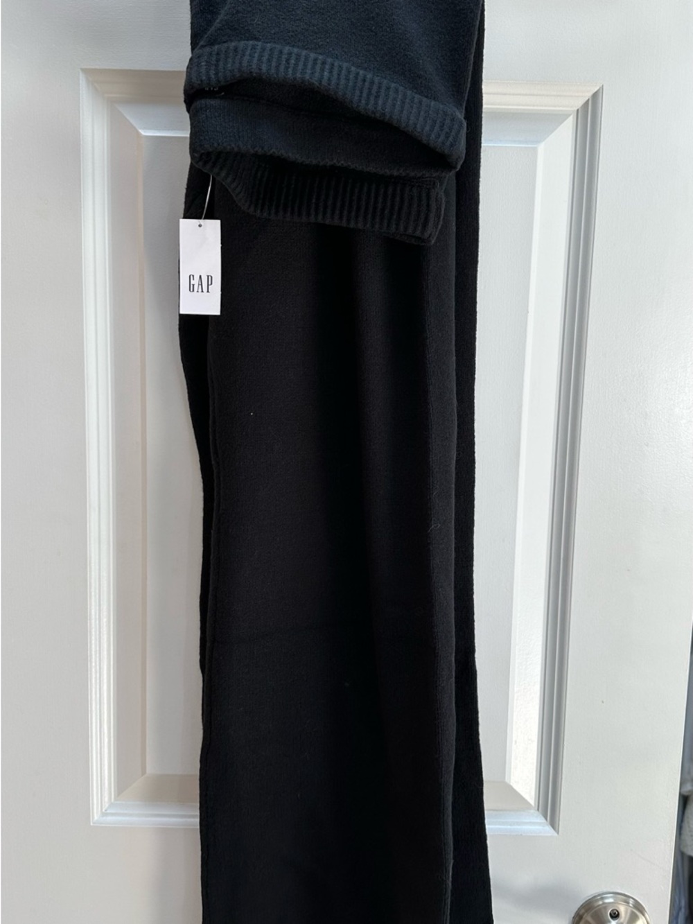 NWT: GAP women’s Black medium cashsoft wide leg lounge pant